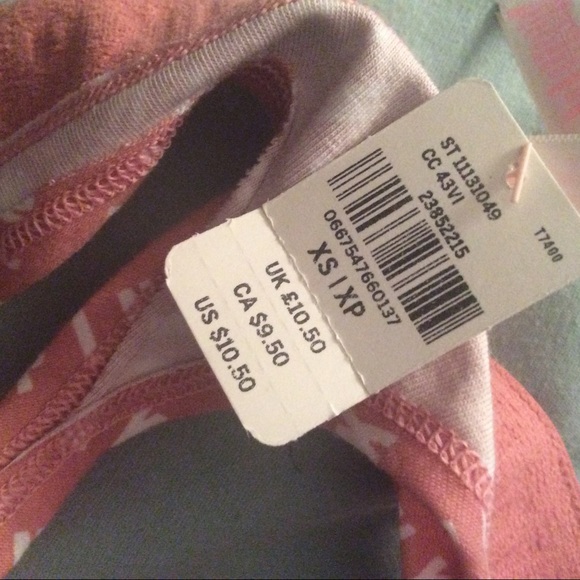 vs pink pantie - Picture 2 of 2